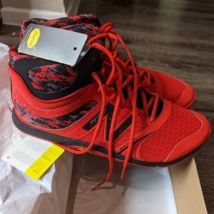 New Balance Minimus MX20v3 Cross Training Red Mid Cut/ Mid Top Athletic Shoes